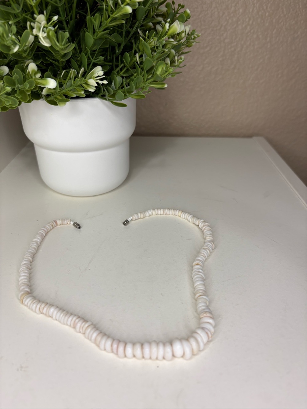 Vintage Puka Shell Choker Necklace | White Beach Boho Surfer Y2K Jewelry